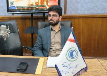 تفاهم نامه ای برای کمک به صنعتکاران/ بدون دیپلم هم می شود کارت بازرگانی گرفت