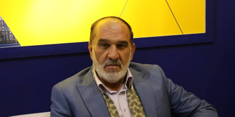 اشتغال زایی و کار خاکریز اول برای مبارزه با استکباران جهانی است